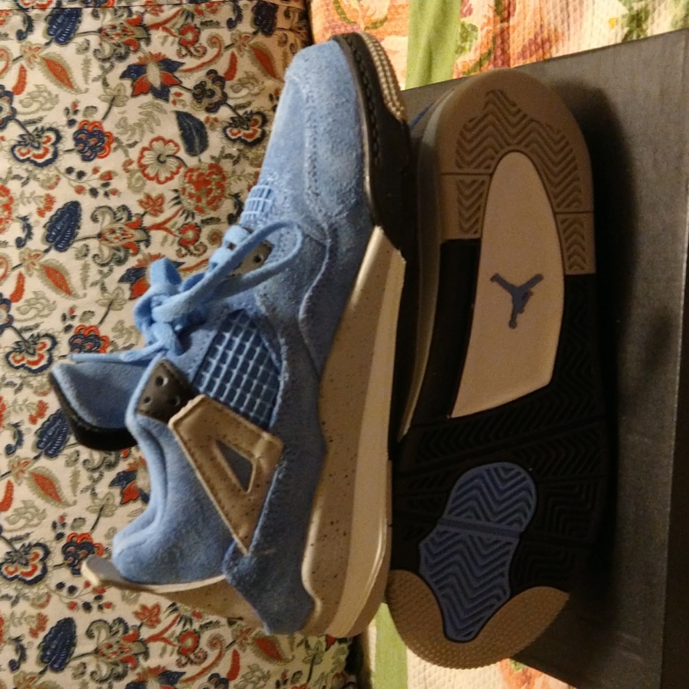Jordan 4 retro